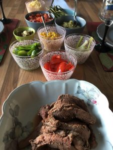 Tacos med flankstek och grillade grönsaker